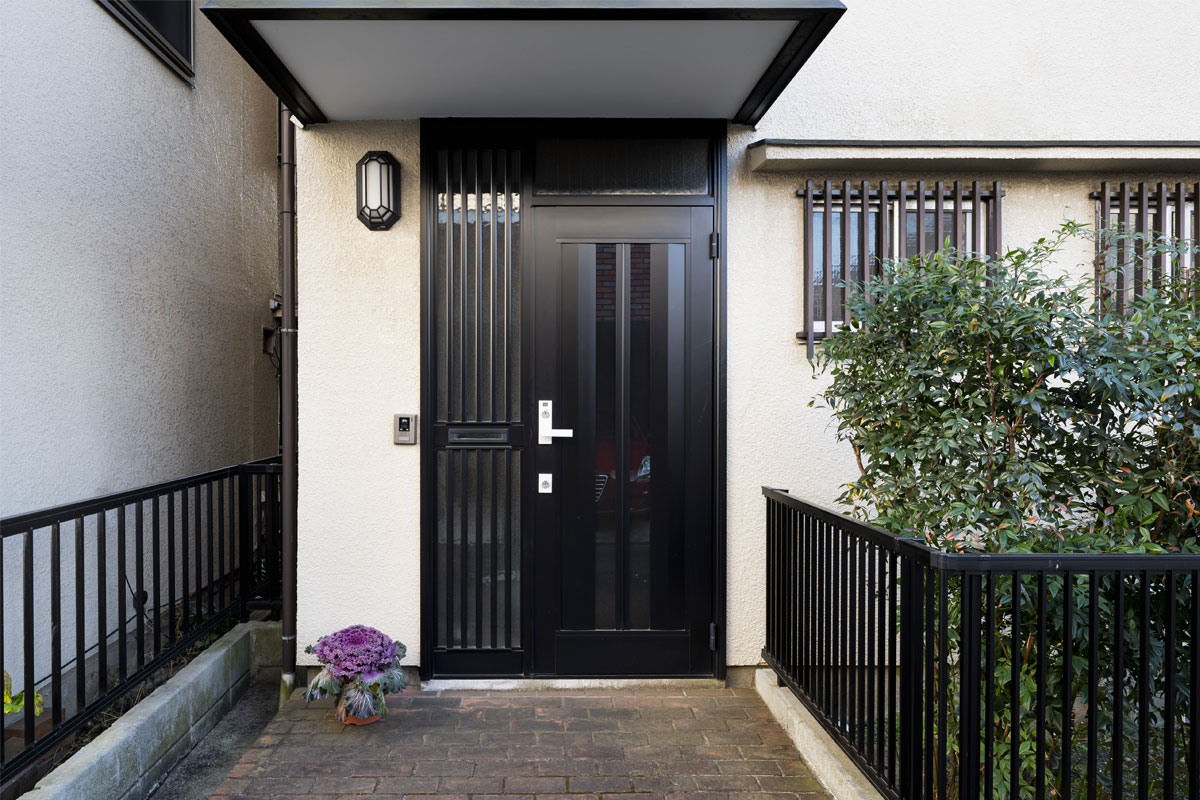 metal-doors-singapore